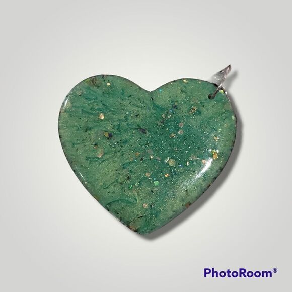 Luna Vexa Green Glitter Heart Keychain - Picture 13 of 16
